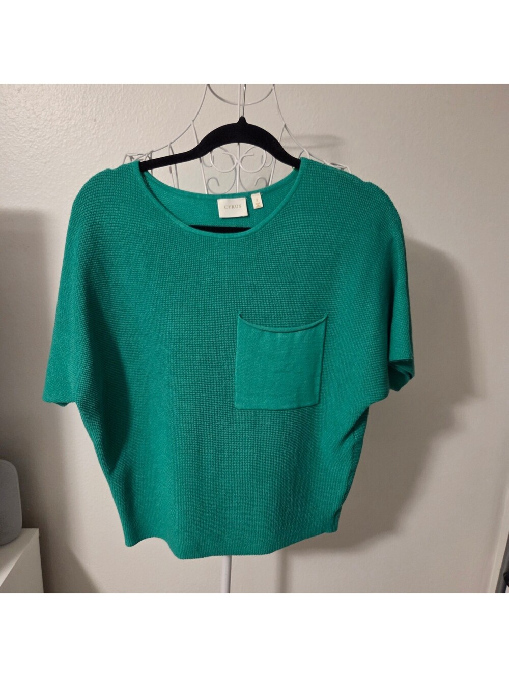 Cyrus Green Textured Knit Top Size Small - Short Sleeve Dolman Boxy Pocket Tee
